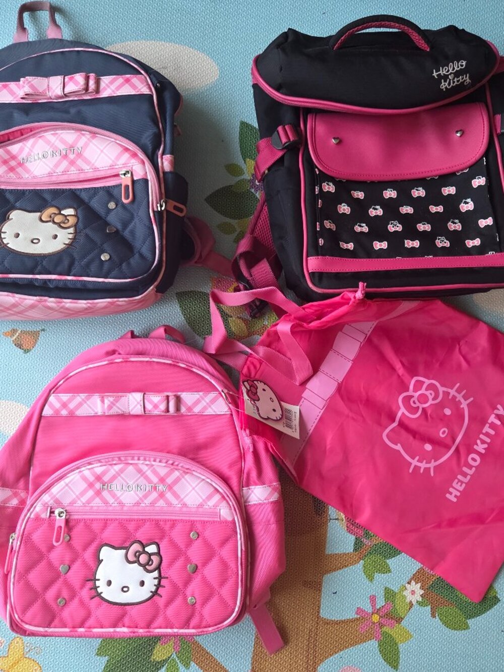 Sanrio Hello Kitty Backpack set